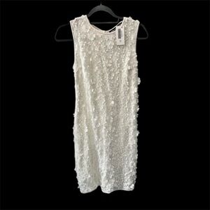 NWT Karl Lagerfeld Paris White Floral
Appliqué Shift Midi Dress Size 4
